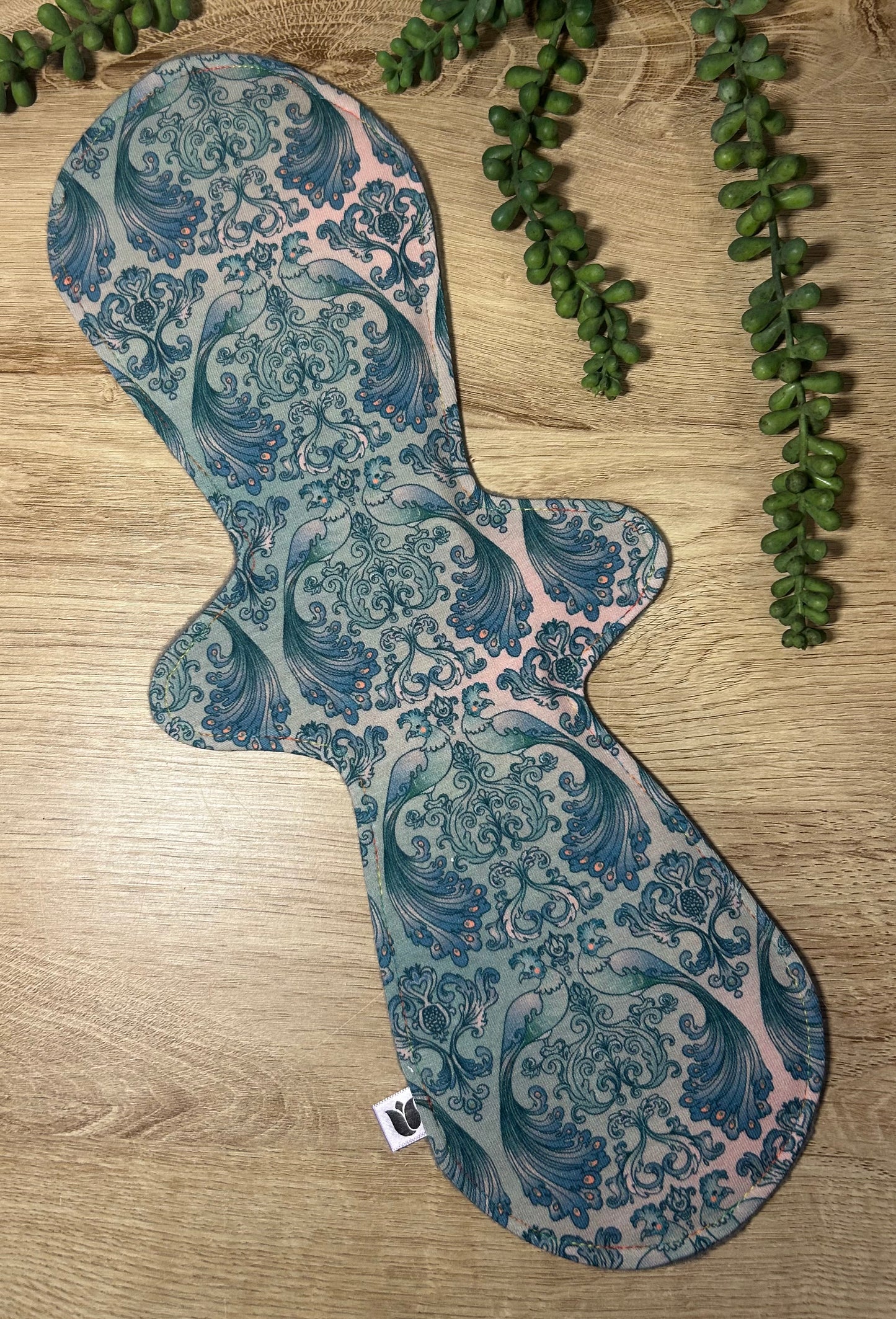 Curvy Cloth Sanitary Pad - Custom