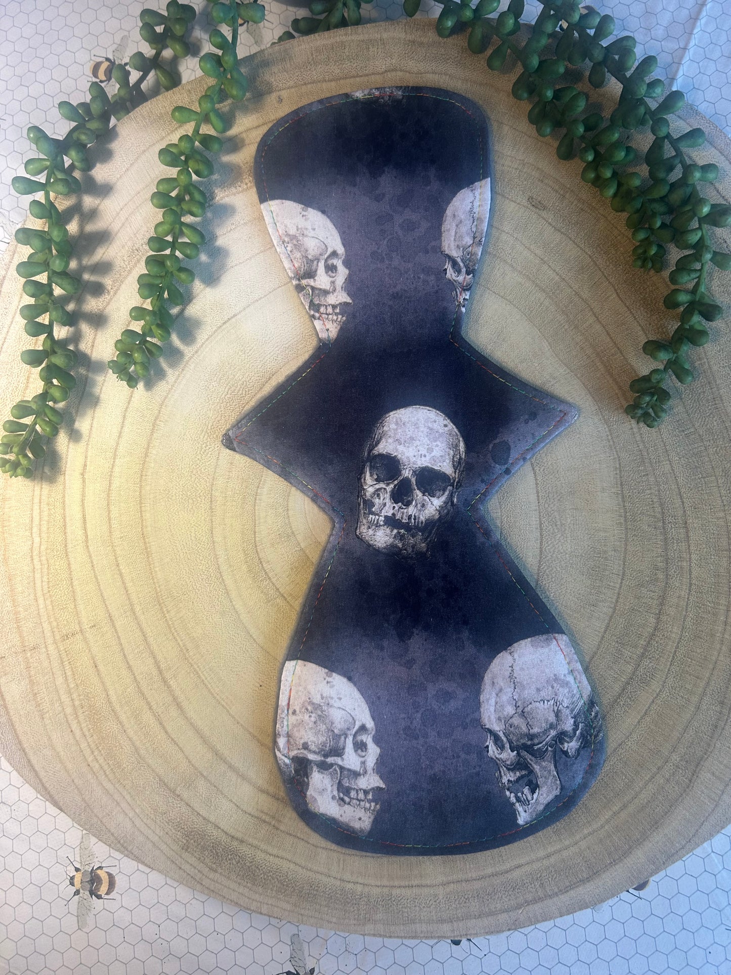 14" Sundown - Heavy - Grey Skulls