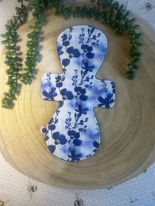 11" Tee - Heavy - Inky Flowers