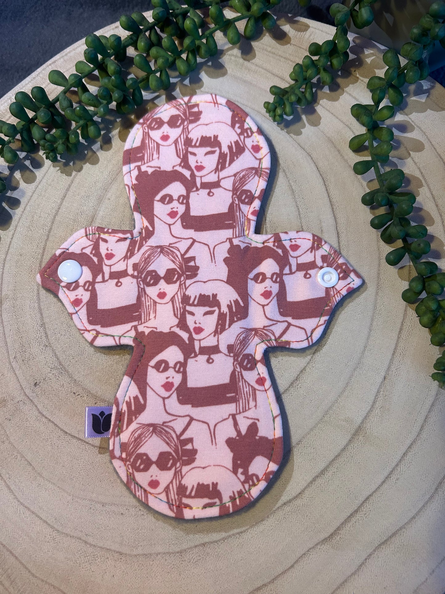 9" Moonrise - Regular - Pink Faces