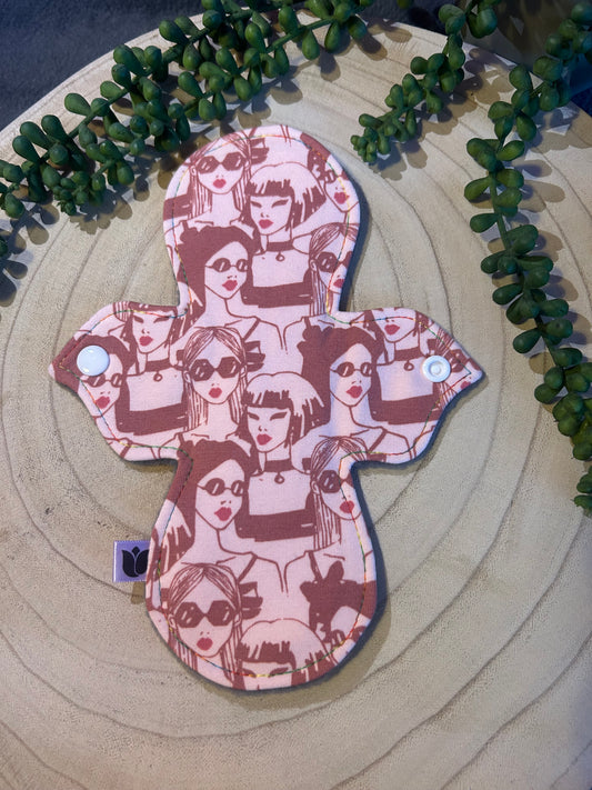 9" Moonrise - Regular - Pink Faces