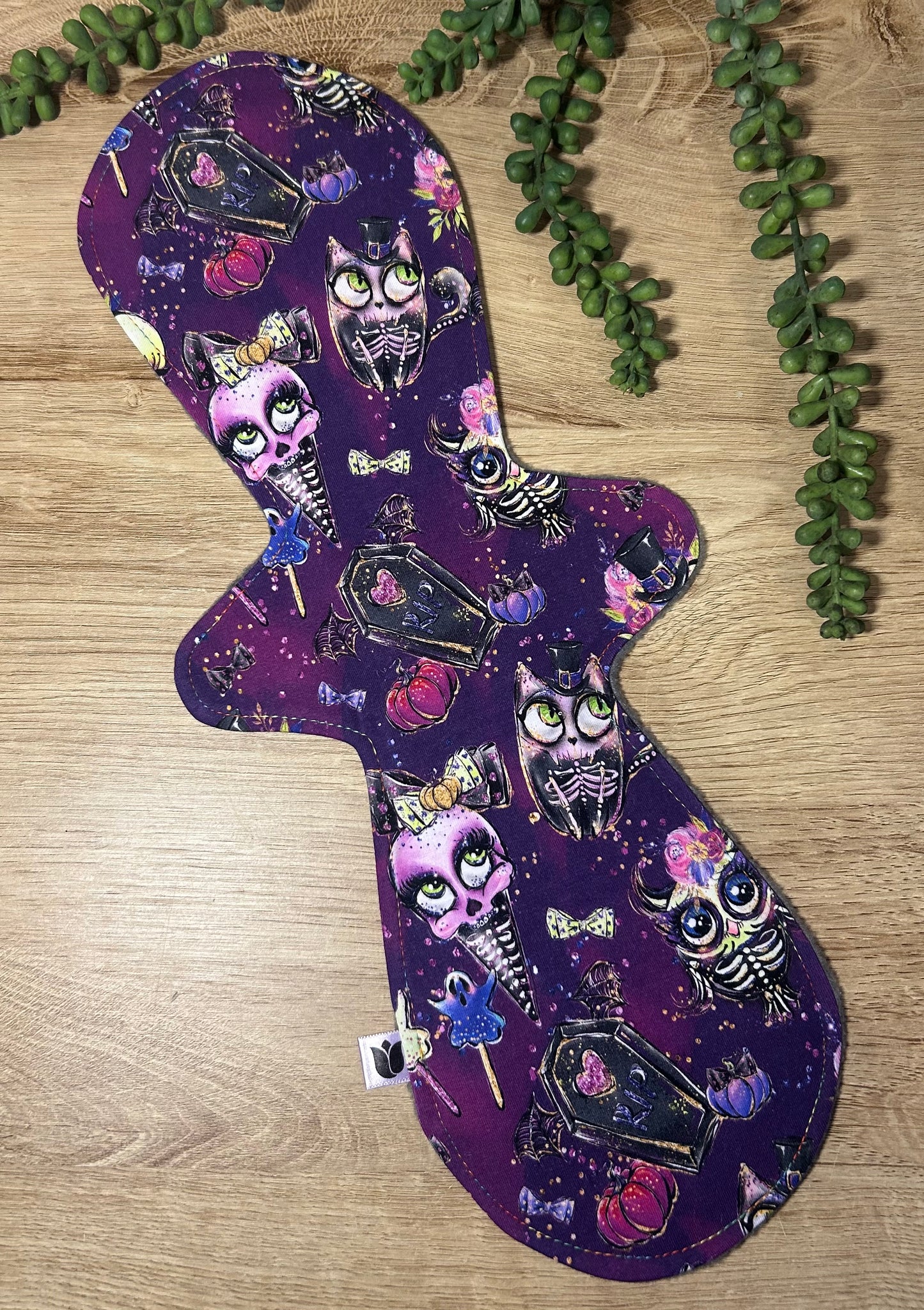 Curvy Cloth Sanitary Pad - Custom