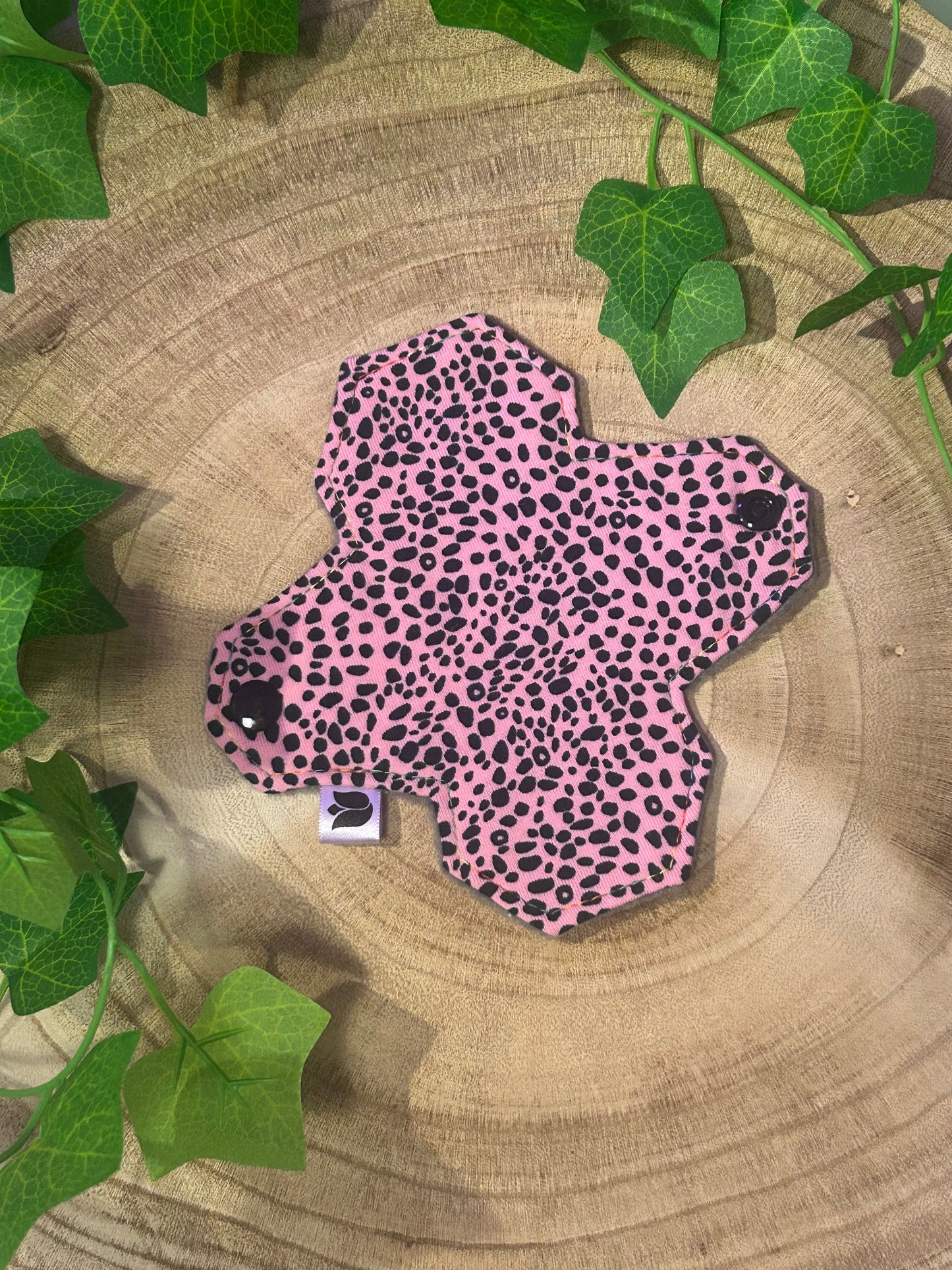 6" Sapphire - Liner - Pink Leopard