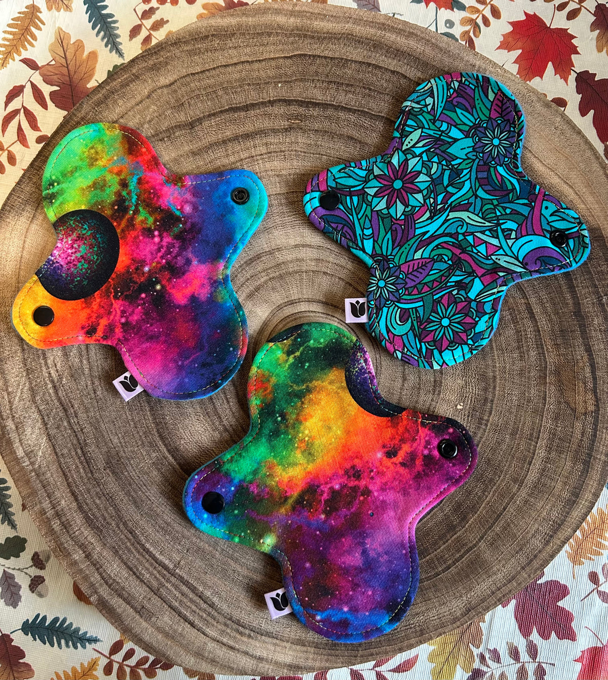 7" Curvy - Light - Rainbow Planets
