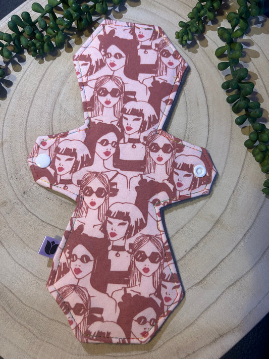 11" Sapphire - Heavy - Pink Faces