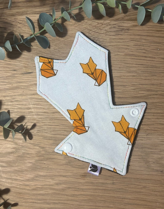 7" Thong Liner - Geo Foxes