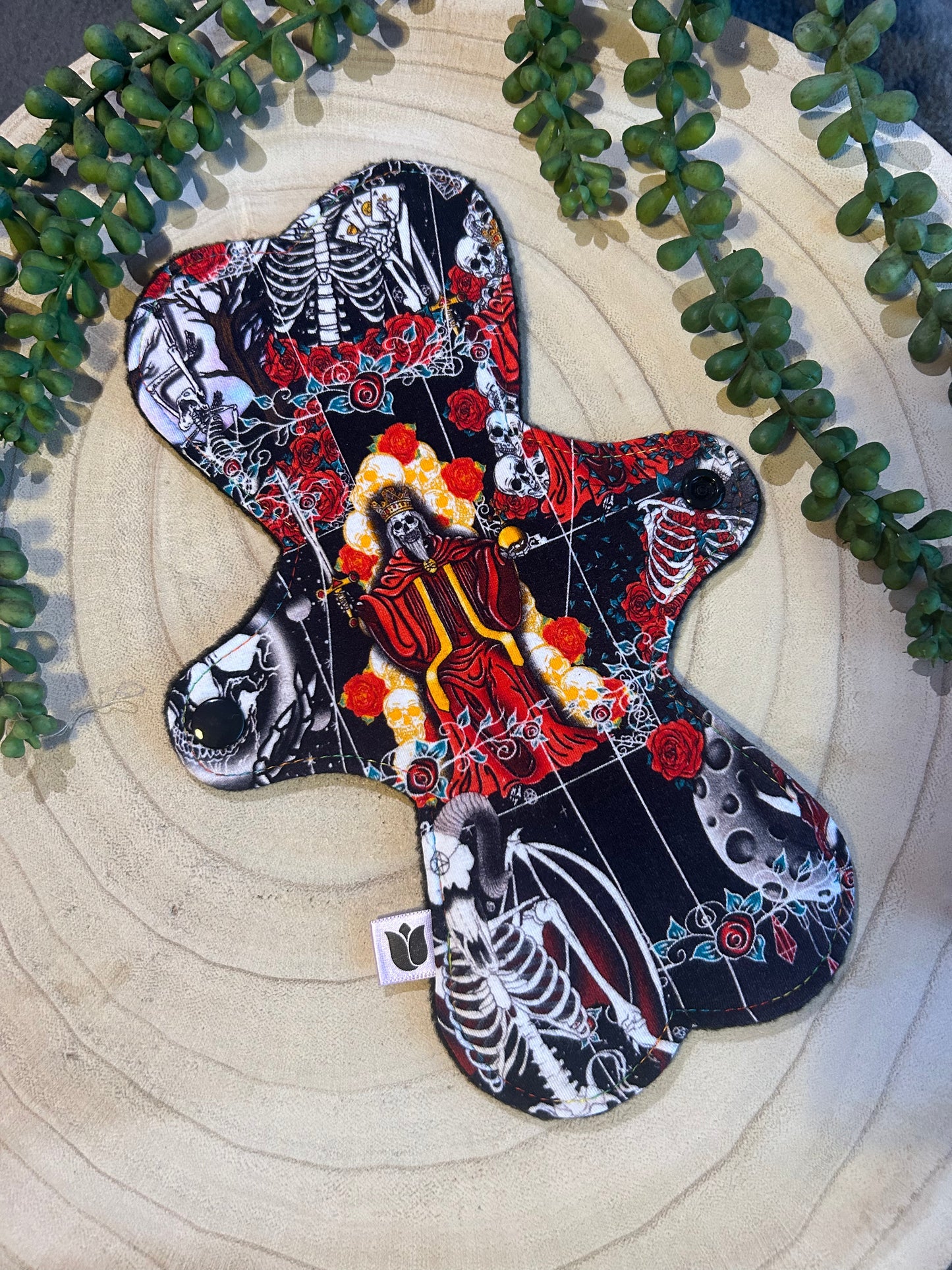 9" Tango - Regular - Red Skeletons