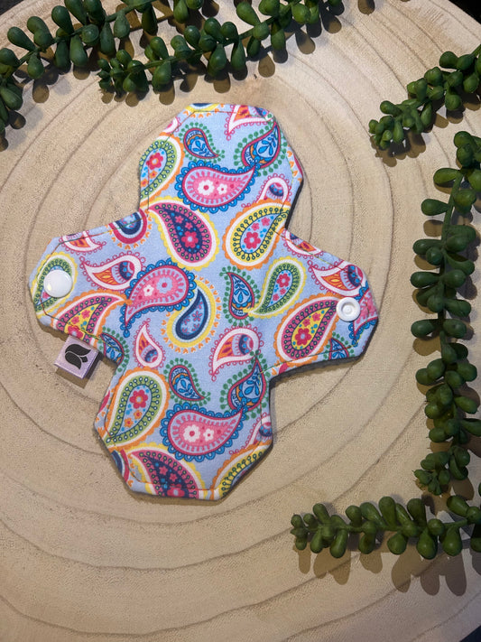 7" Sapphire - Regular - Paisley